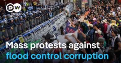 Philippines: Thousands protest corruption scandal | DW News