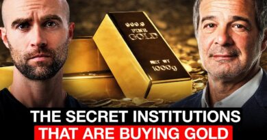 This Is Why Gold Is Rising While the Dollar Falls Apart