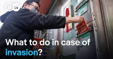 What is Taiwan telling its citizens about a military invasion in new handbook? | DW News