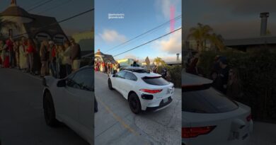 California traffic hates to see a Waymo coming🚙 🚦#ev #waymo #selfdriving