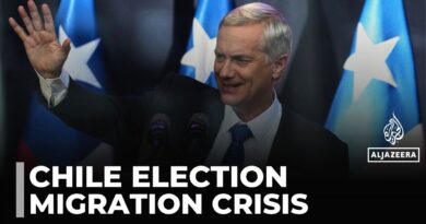 Chile presidential runoff: Migrants try to get in before expected crackdown