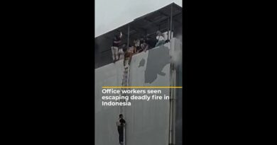 Deadly fire breaks out in office building in Indonesia’s capital | AJ #shorts