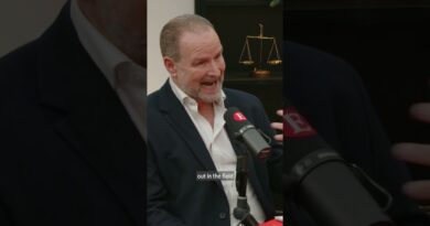 How does The Economist avoid groupthink?