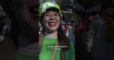 Japan’s ‘laughing ritual’ draws thousands