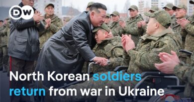 Kim Jong Un welcomed back soldiers fighting for Russia in Ukraine in a special ceremony | DW News