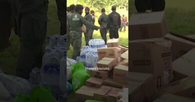 Sri Lanka airlifts aid to communities devastated by huge floods | AJ #shorts