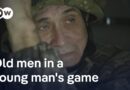 Ukraine: retired soldiers on the frontline | DW News