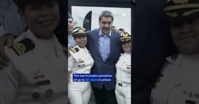 Venezuelan bikers protest Trump oil tanker seizure | DW News