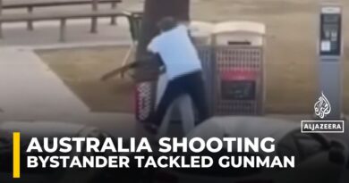 Video shows bystander tackling one of the shooters at Sydney’s Bondi Beach