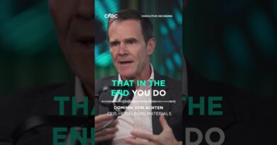 Why an Internal CEO Should Think Like an Outsider