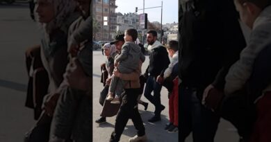 Civilians flee northern Aleppo as SDF, military escalate fighting | AJ #shorts