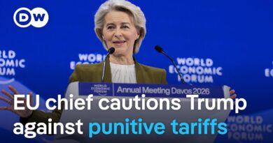 EU chief vows ‘unflinching’ response to Trump’s Greenland tariffs | DW News