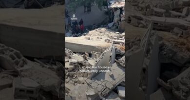 Five-storey building damaged during war collapses in central Gaza | AJ #shorts
