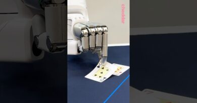 Humans hands are hard for robots😬 #robotics #humanoid #hands