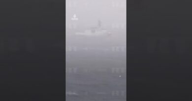 New video said to show US forces shadowing Russian oil tanker | AJ #shorts