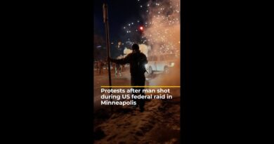 Protests after man shot during US federal raid in Minneapolis | AJ#shorts