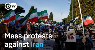 Thousands march across Europe over mass killings in Iran | DW News