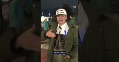 Activists dressed as frogs call out Trump’s ‘State of the Swamp’ | DW News