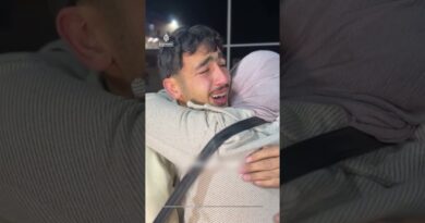 Families mourn loved ones as they make emotional return to Gaza