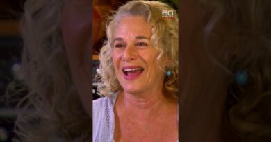 How Carole King went from being a songwriter to a singer | 60 Minutes Australia
