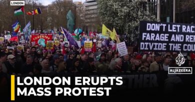 Massive London protest | Thousands march against Far-Right & racism
