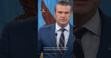 US defence chief ends Iran war briefing with prayer for troops | AJ #shorts