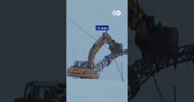 Why blow up Germany’s last ski lift built on a glacier? | DW News