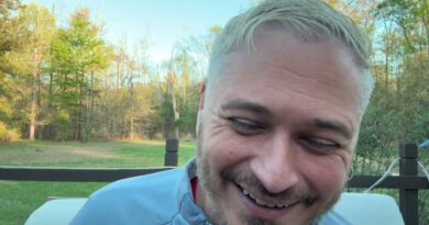 Melania CRASHES OUT In INSANE Epstein Presser; Trump ATTACKS Tucker, Alex Jones, Candace & More!!!