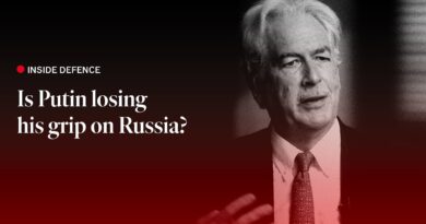 A former CIA director on whether Russians are losing faith in Vladimir Putin