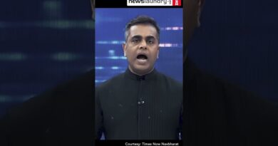 A look at the ‘dead habit’ our TV news anchors have fallen into