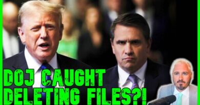 Trump CAUGHT RED HANDED Protecting JAN 6 P*DOPHILES & MASS DELETING RECORDS!! | Kyle Kulinski Show