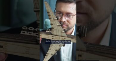 Cracks in wing ground five Airbus A380s | DW News