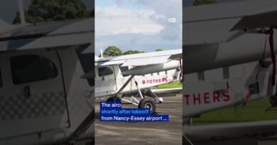 France plane crash kills 11 | DW News