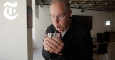 How the World Cup’s Most Famous Voice Gets Ready for “GOOOAL!”