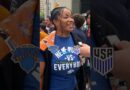 New Yorkers flood streets for Knicks parade | DW News