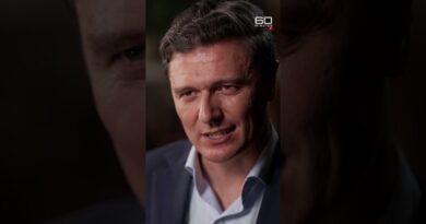 Pilot error or technical error on Singapore Airlines flight? | 60 Minutes Australia