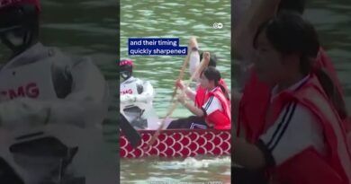 Robots join China’s Dragon Boat Festival | DW News
