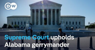 The US Supreme Court approves an Alabama voter map that erases a majority-Black district | DW News