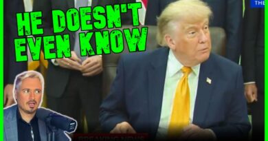 VISIBLY CONFUSED Trump Has NO CLUE What He’s Signing | The Kyle Kulinski Show