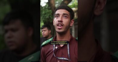 Bangladesh students demand minister quit over flood-hit exams | DW News