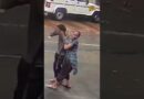 Gujarat: पानी से भरे गड्ढे में गिरा शख़्स, बुरी तरह हुआ जख्मी, CCTV से खुली पोल, Video Viral