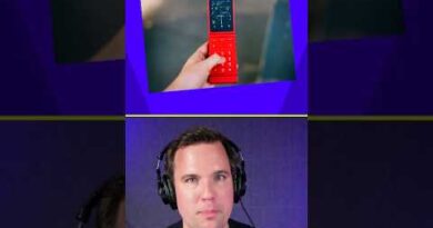 Light announces a flip phone #Vergecast