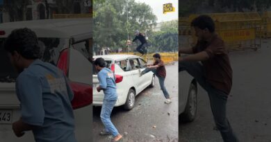 Rajeev Chowk पर भारी बवाल, आंसू गैस चलने के बाद Delhi Police की गाड़ियाँ तोड़ी गई। Jantar Mantar