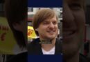 Why is the German chancellor being criticized for his World Cup post? | DW News