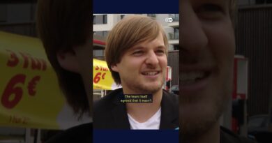 Why is the German chancellor being criticized for his World Cup post? | DW News