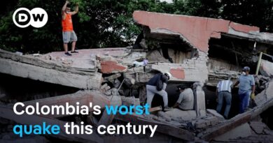 Deadly earthquake hits Colombia weeks after Venezuela quakes killed thousands | DW News