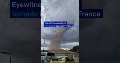 Eyewithness captures tornade in southern France on video | DW News