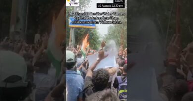 Jharkhand Police Use Water Canon to Stop Protesting Students from Reaching Vidhan Sabha