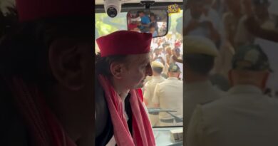 Akhilesh Yadav  बोले- ‘वोट चोरी’ से संविधान लूटने की कोशिश