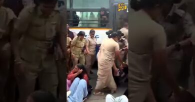Congress शासित Bengaluru में भी Gyanesh Kumar के खिलाफ प्रदर्शन, पत्रकार समेत कई हिरासत में